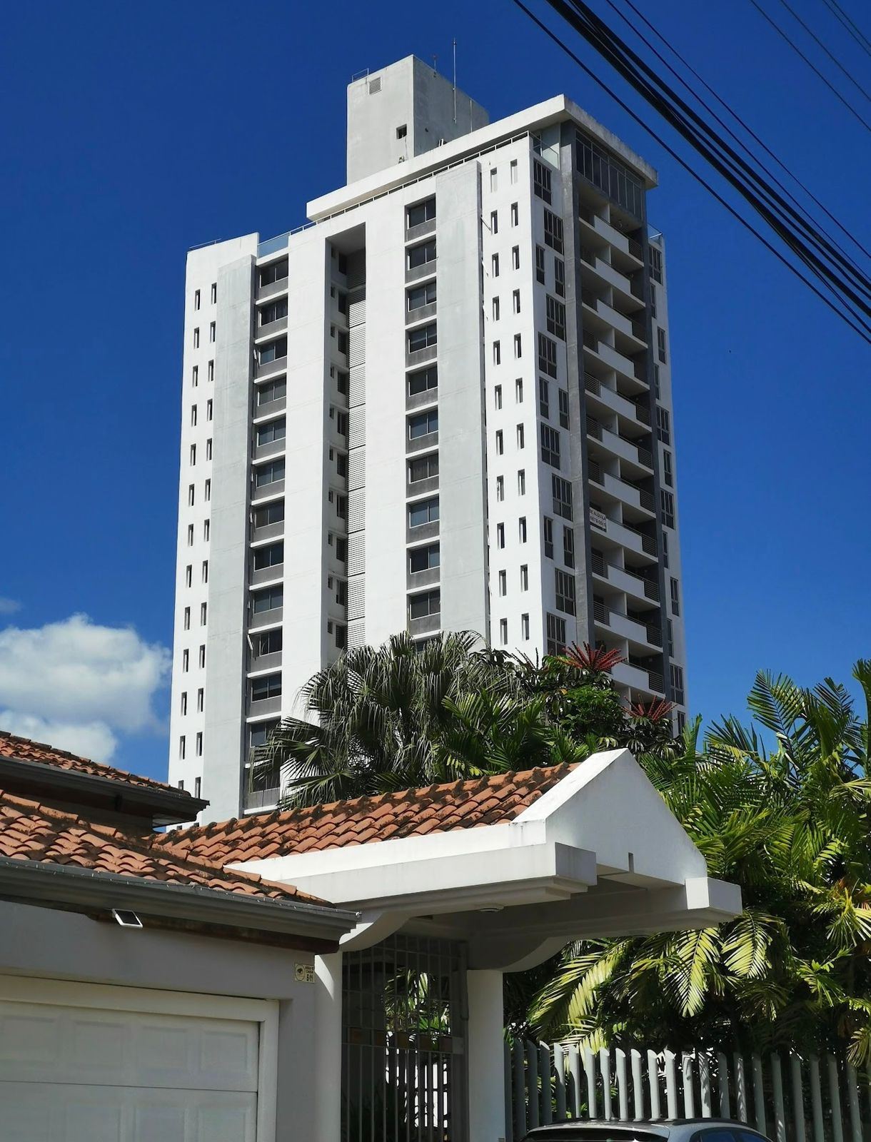 Remax real estate, Panama, Panama - El Carmen, FOR SALE Nice and spacious apartment in Ph Scala AVAILABLE